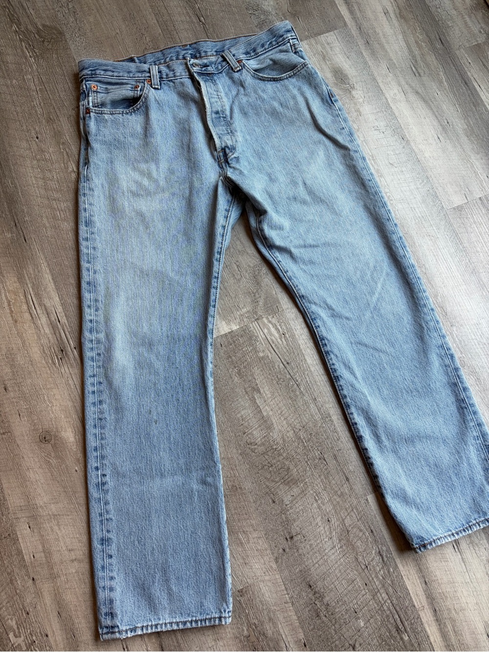 Levi’s 501 - 1993 Classic High-Rise Straight Leg Jeans - Light Blue-  vintage - Picture 6 of 16
